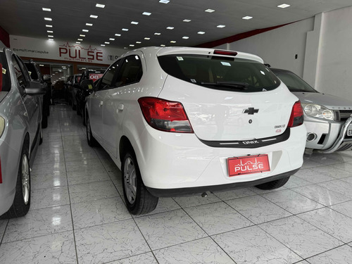 Chevrolet Onix 1.0 MPFI LT 8V FLEX 4P MANUAL