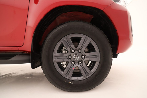 Imagen 9 de 15 de Toyota Hilux 4x4 Dc Srv 2.8 Tdi 6 At