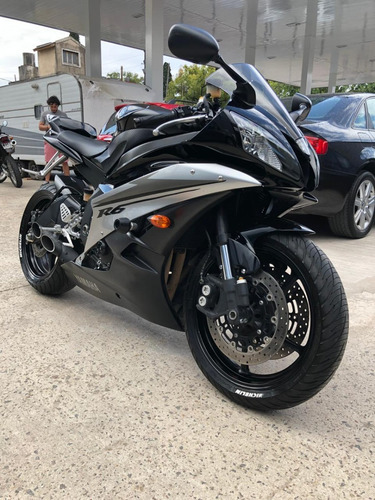 Yamaha R6