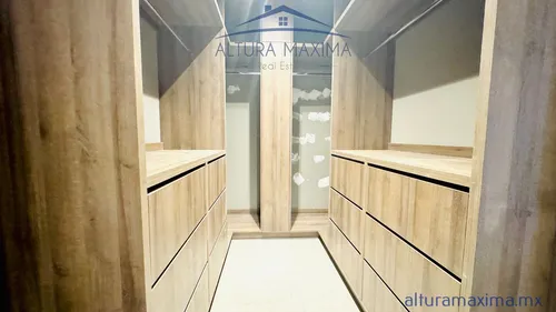 Lujosa Casa Nueva En Venta Villa Verona Zona Andares Zapopan