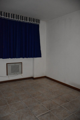 Otimo Apartamento Com A Documentação Impecavel