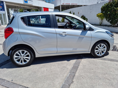 Imagen 3 de 14 de Chevrolet Spark 2020 1.4 Premier Cvt