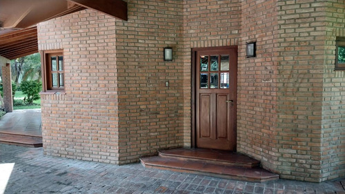 Casa En Venta En Country Club El Carmen