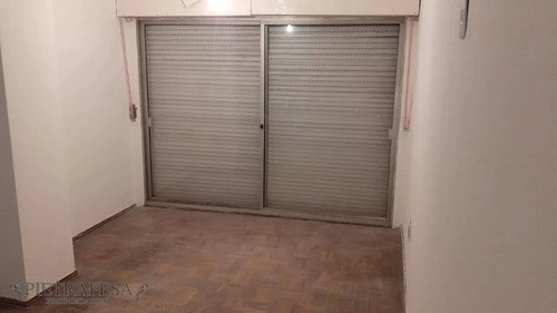 Apartamento En Venta Con Renta 1 Dormitorio, 1 Baño Y Balcón- Doctor Evaristo Ciganda- Reducto