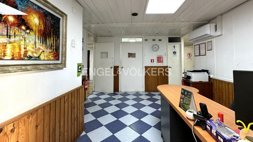 Casa De Uso Comercial