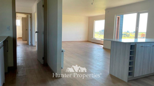 Casa En Venta De 4 Dorm. En Puerto Varas