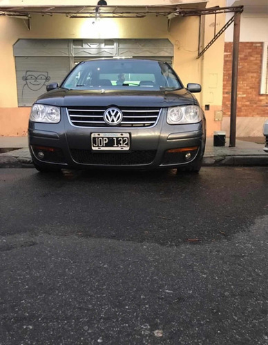 Volkswagen Bora 1.8 Highline T 180cv 2011
