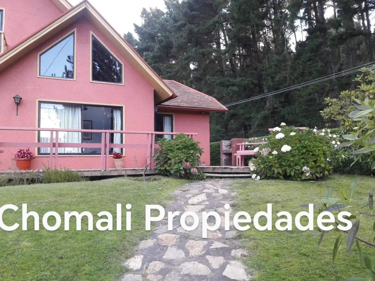 Imagen 2 de 17 de Casa Con Hermosos Jardines En Exclusivo Sector Pingueral