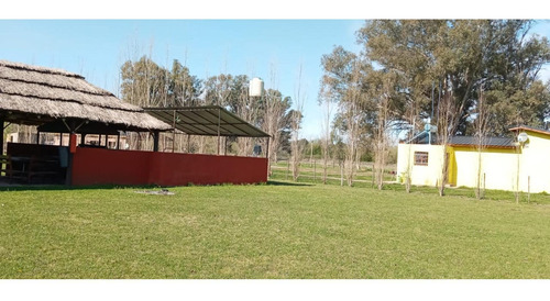 Imagen 16 de 17 de Casa 3 Amb Con Salon De Eventos Pileta