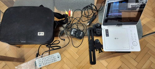 Imagen 5 de 10 de Reproductor De Dvd Portátil LG Para Auto