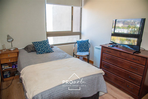 Depto En Venta De 2 Dorm. 2 Baños, 2 Estac.en Lo Barnechea