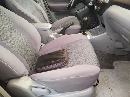 Toyota RAV4 2.4 Limited Mt
