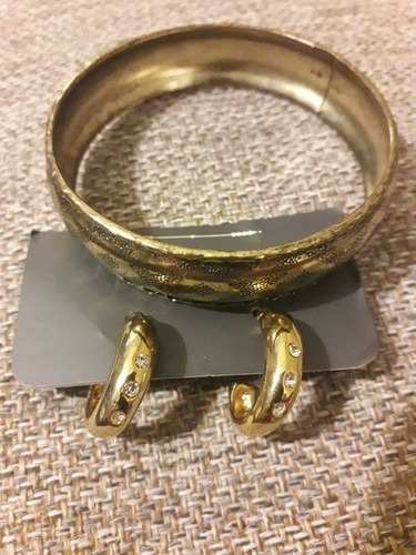 Caravanas Aros Dorados + Pulsera Dorada 