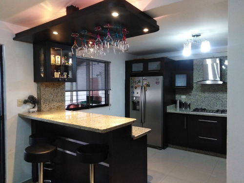 Imagen 10 de 16 de Asein861 Vende Hermoso Townhouse Res. Villa De Isora En San Diego
