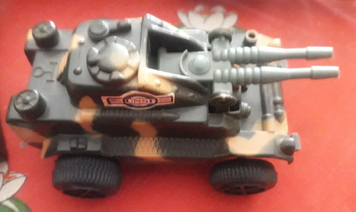 Ametralladora De Juguete Y Tanques De Guerra Usados (Usado)