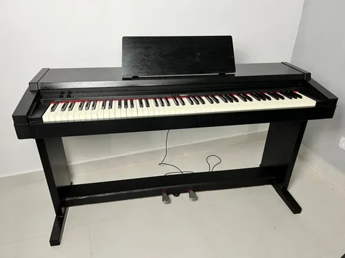 Piano Roland Hp 1500 88 Teclas Pesadas - Ótimo Estado! | Frete grátis