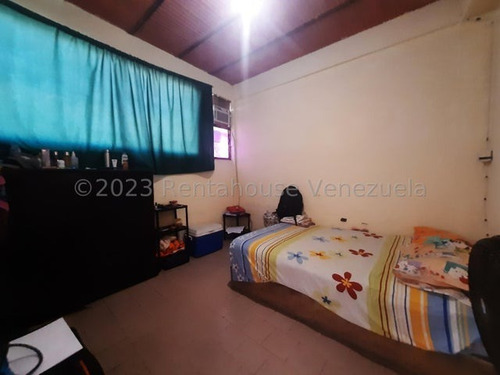 Imagen 7 de 16 de Casa En Venta En Av. Miranda, San Juan De Los Morros. 23-21354