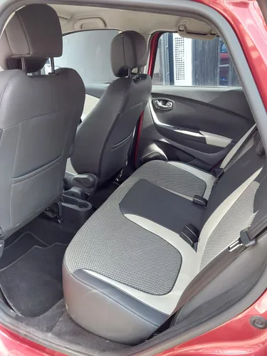 Renault Captur 2.0 Intens Automática