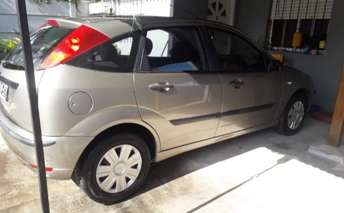Ford Focus 1.6 Edge Mp3 2008