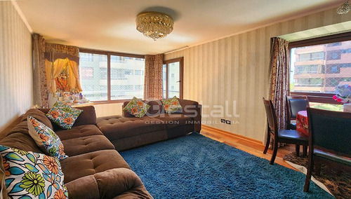 Departamento En Venta De 3 Dorm 3 Baños. En Las Condes