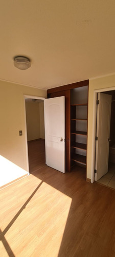 Excelente Departamento Metro Sta Lucia Y Catolica