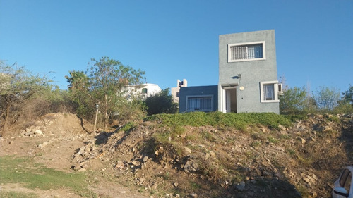 Impecable Casa De 2 Dormitorios En Salsipuedes , Con Gran Vista A Las Sierras