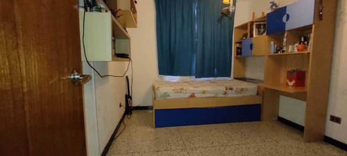 Imagen 5 de 11 de Vendo Ph 204m2 5h/3b/1p La Campiña 6038