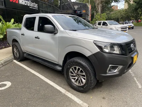Nissan NP300 Frontier 2.5 Mt 4x2 2019
