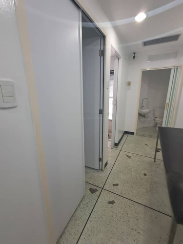 Alquiler Consultorios Medicos Torre Anexa Metropolitana Carmen N.