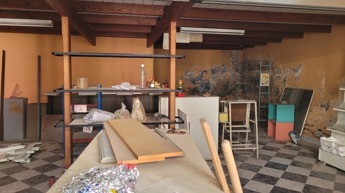 Oportunidad Única En Rojas Zona Comercial