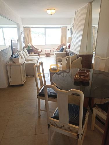 Apartamento En Primera Línea Pinares 2 Dormitorios 