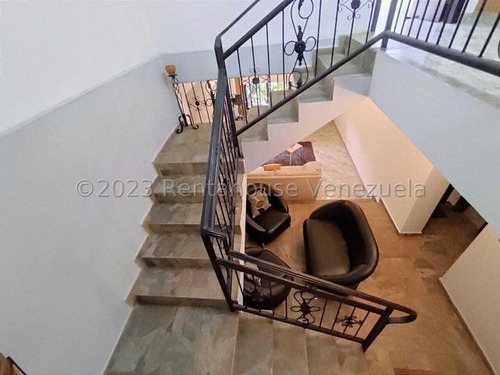Imagen 19 de 30 de Townhouse En Venta El Castaño, Conjunto Cerrado. Maracay 23-18675 Hc