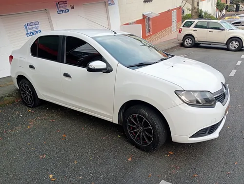 Renault Logan 1.6 Expression
