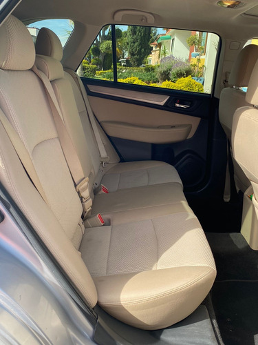Subaru Outback 2.5 Premium H4 At