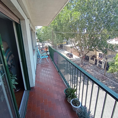 Imagen 6 de 12 de Hermoso Departamento En Zona Residencial