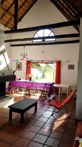 Hermosa Chacra Con Viñedo, Cerca Del Aeropuerto