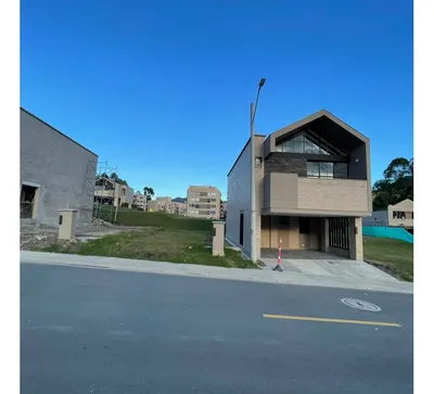 Lote y casalote en venta