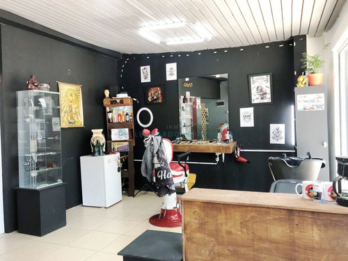 Imagen 2 de 9 de Colonia Del Sacramento - Local Comercial Céntrico