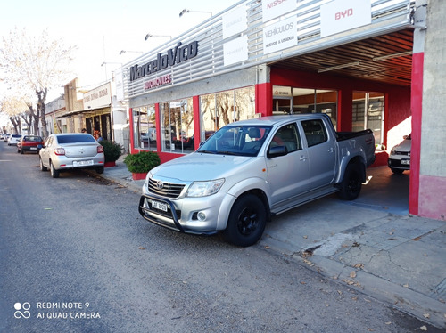 Toyota Hilux 2.5 Sr 4x4