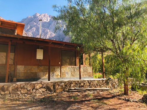 Preciosa Casa En Venta En Cochiguaz , Valle De Elqui , Chile