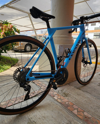 Bicicleta De Ruta Canyon Disco Endurace Cf 8 Azul (Usado)