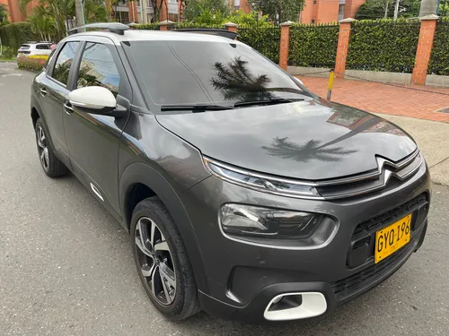 Citroën C4 Cactus 1.6 Shine Turbo Aut