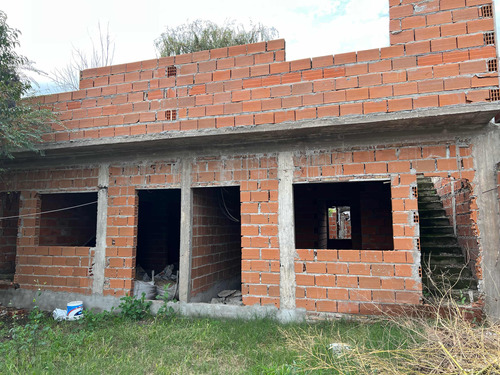 Terreno Con Dos Duplex A Terminar Y Uno A Refac.sin Comisión