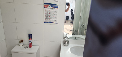 Oficina Amoblada Lista Par Ser Utilizada