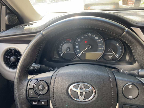 Imagem 10 de 11 de Toyota Corolla Gli 1.8 16v Cvt Flex
