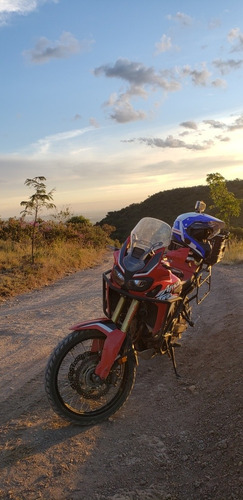 Imagem 2 de 2 de Honda África Twin 1000l