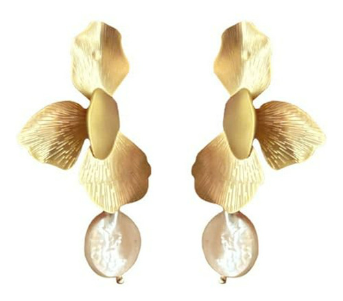 Pendientes De Perlas Barrocas Con Flores Chapadas En Oro Par