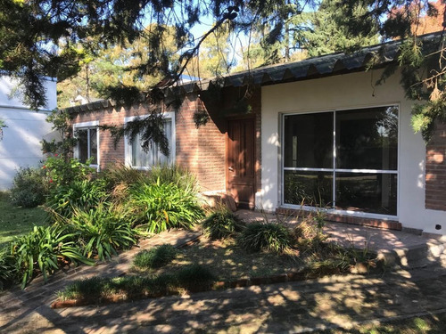 Casa - Guillermo E Hudson