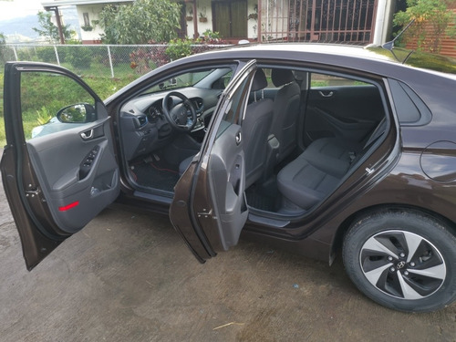 Imagen 8 de 10 de Hyundai Ioniq Hybrid Nacional