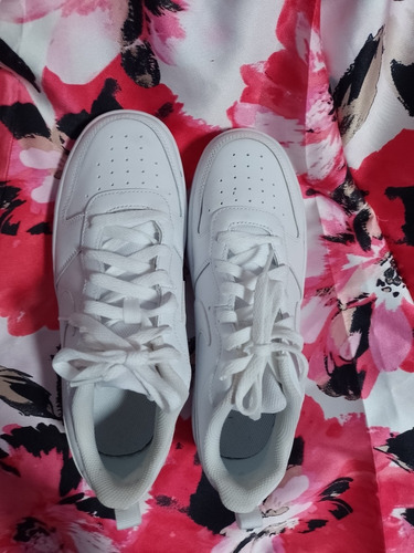 Imagen 2 de 2 de Tenis Nike Court Borough Low 2tenis Nike Court Borough Low